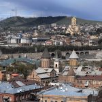 Khedi: виды с высоты и удобный доступ в районе Исани Тбилиси — вид улицы Тбилиси