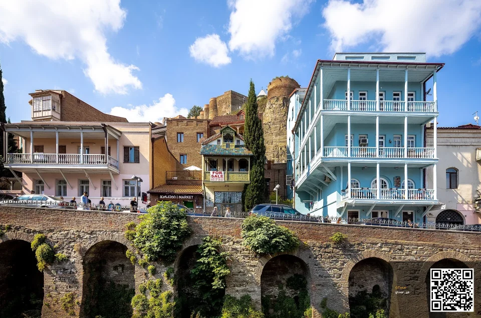 Georgia for travellers from Iran: visa, flights, money, food, language and what to expect