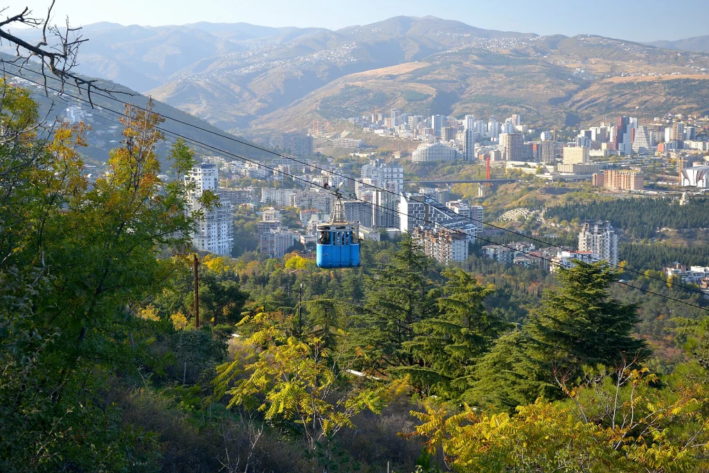 The cable car linking Vake Park to Turtle Lake offers a scenic detour on the Vake walking route.