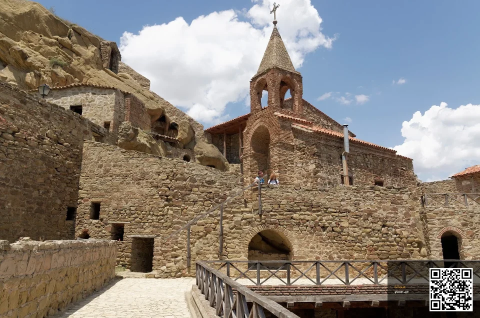 Georgia for travellers from Ecuador: visa, flights, money, food, language and what to expect