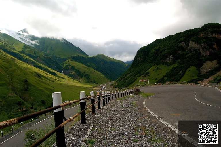 Tbilisi to Kazbegi (Stepantsminda): Getting There, Costs and What to See Along the Way