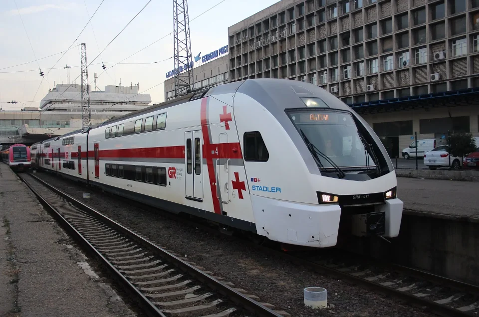Tbilisi to Batumi: train, bus, marshrutka, car and flight
