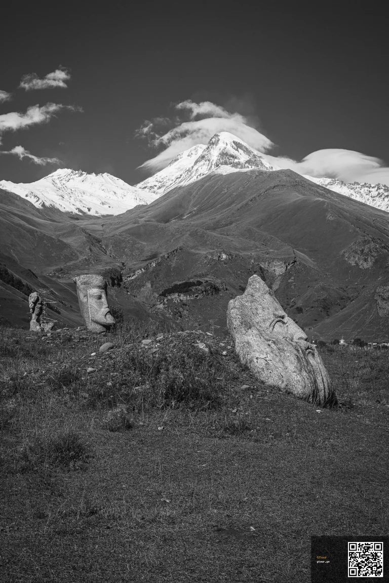 Sno Valley and the Stone Heads