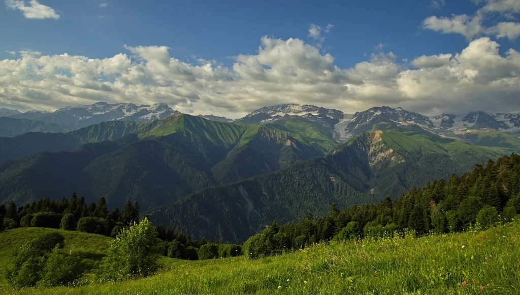 Racha and Lechkhumi by 4×4 — 3 Days — G Tour itinerary