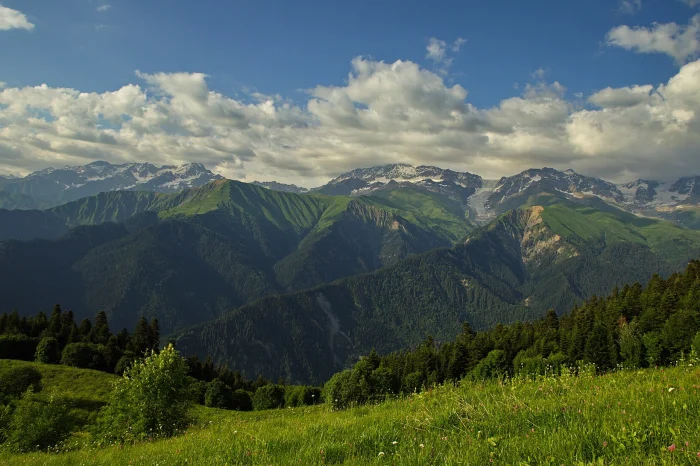 Racha and Lechkhumi by 4×4 — 3 Days