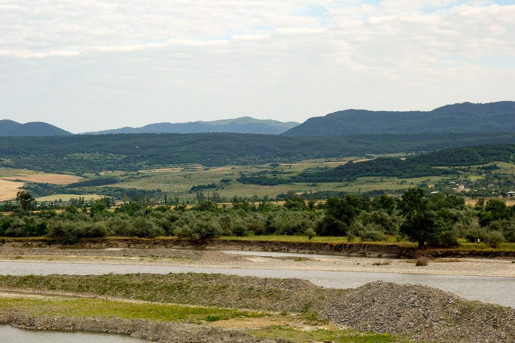 View across the Mtkvari valley toward Mount Satskhenisi in Gardabani municipality.