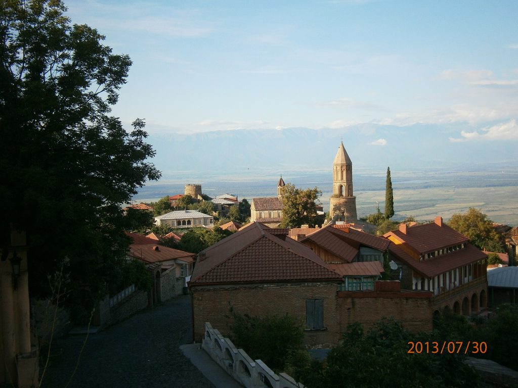 Kakhetian House Vakirelebi: A Farm-to-Table Wine Stop Near Sighnaghi — Kakheti landscape
