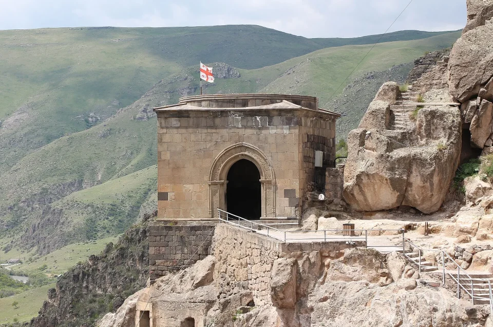 How do you get to Vardzia and is it worth the trip?
