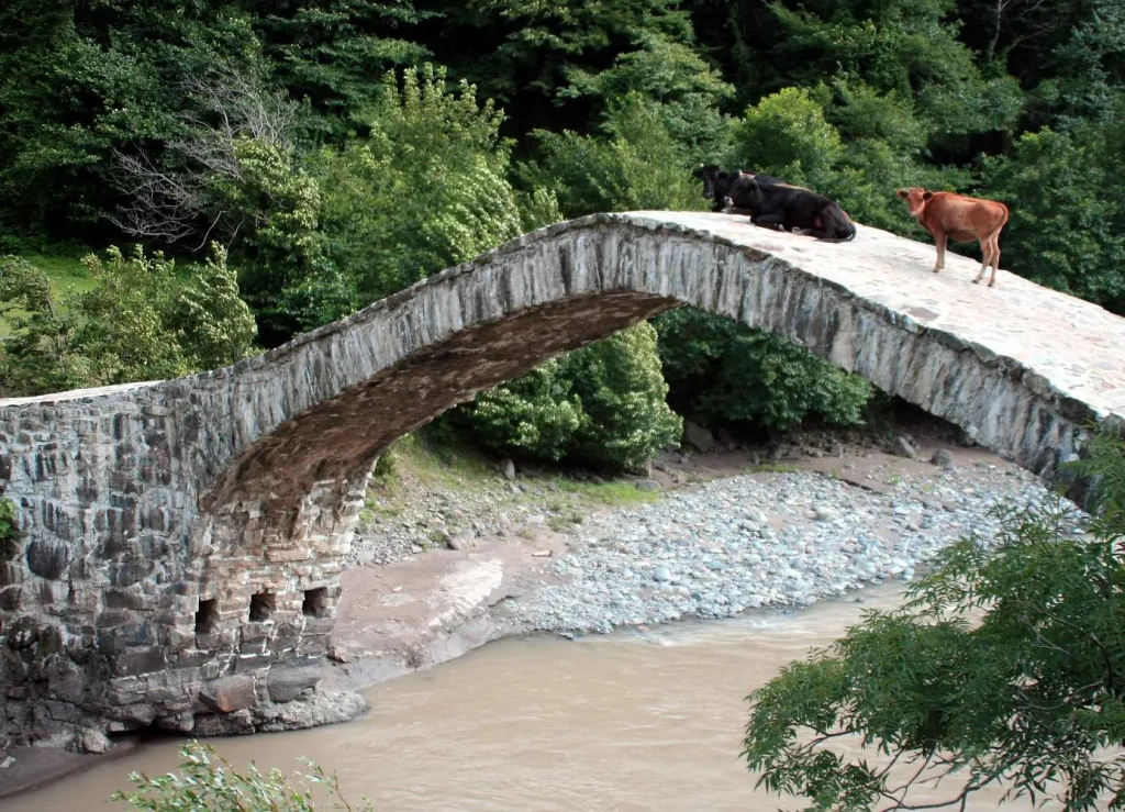 Keda Wine Villages and the Dandalo Bridge — G Tour itinerary