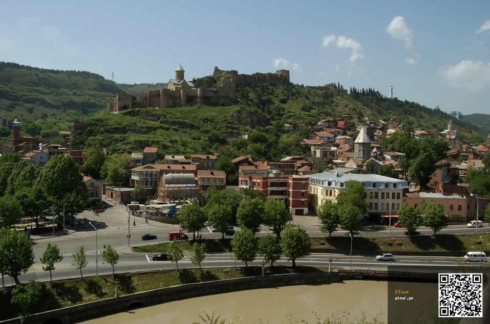 Georgia for travellers from Palestine: visa, flights, money, food, language and what to expect